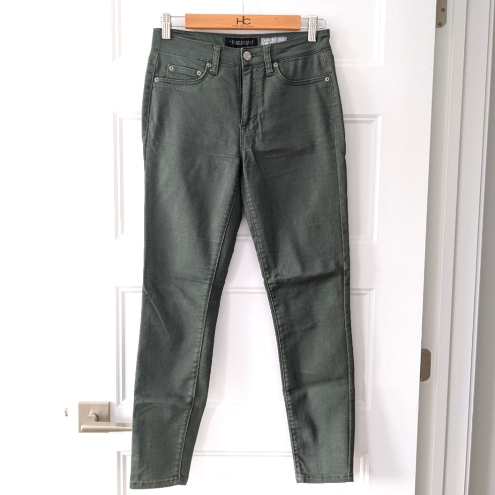 Aeropostale Dark Olive Green Jeggings - Size 2